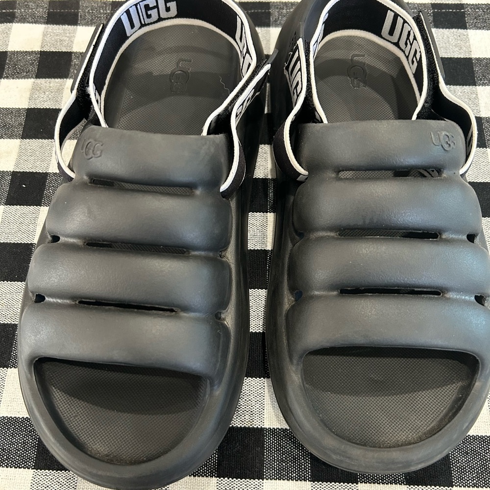 UGG Sport Yeah Sandal